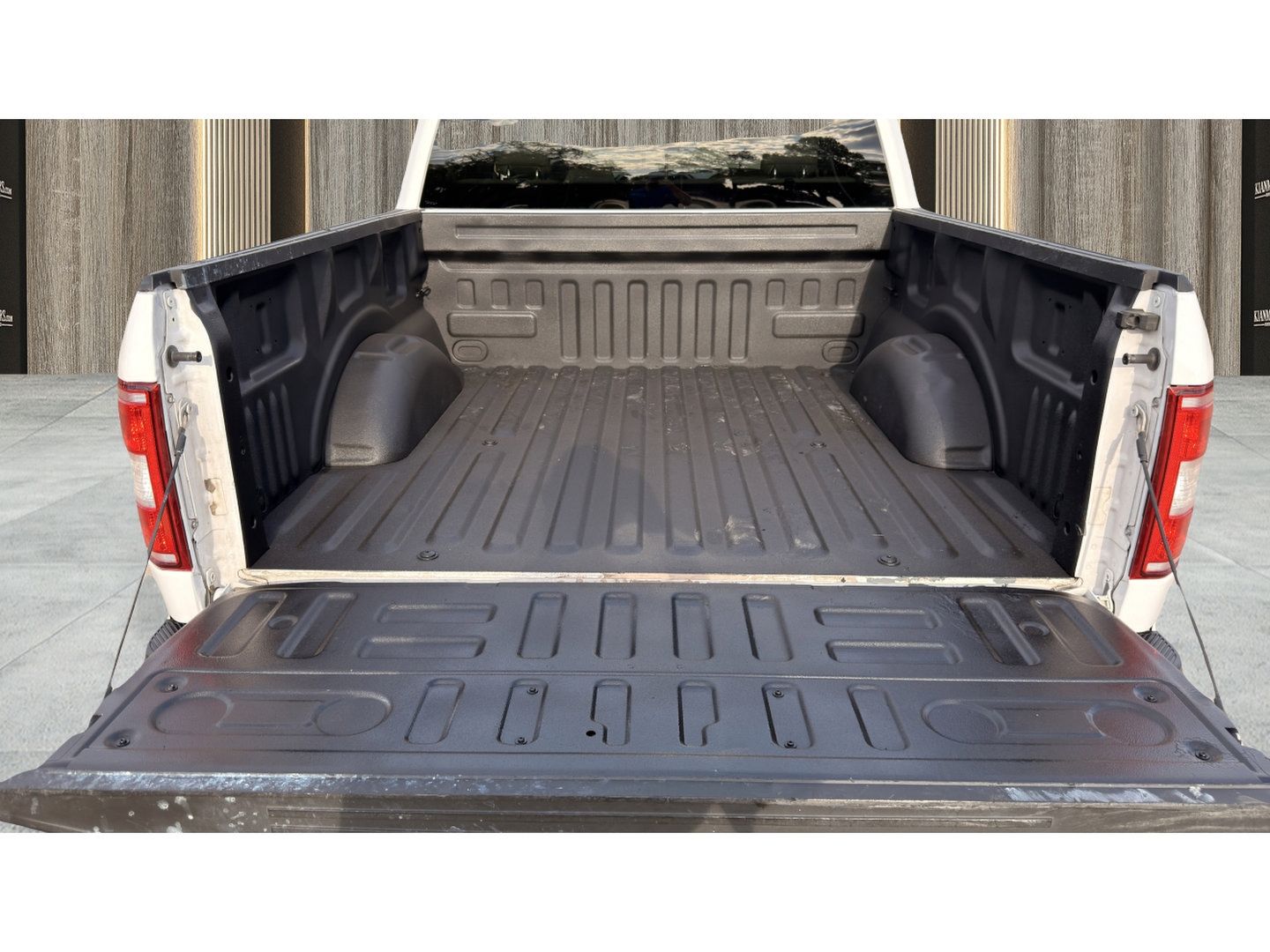 Used 2020 Ford F150 XL w/ Equipment Group 101A Mid RWD image 22