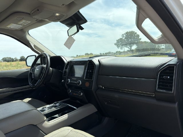 Used 2021 Ford Expedition Max Limited AWD/4WD image 16