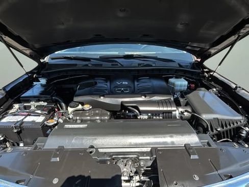 Used 2017 INFINITI QX80 4WD w/ Deluxe Technology Package image 32