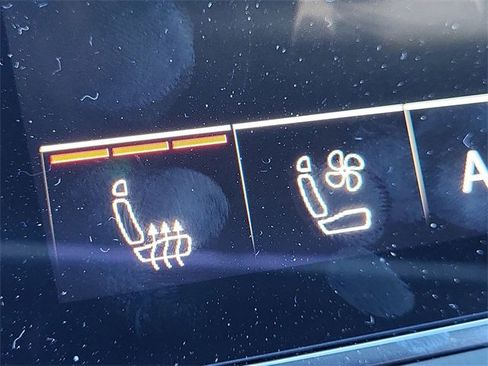 New 2025 Audi Q8 Premium Plus image 26