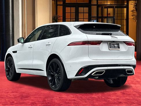 New 2025 Jaguar F-PACE R-Dynamic S image 3