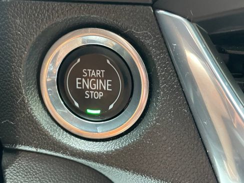 Used 2025 Buick Encore GX Preferred AWD/4WD image 34