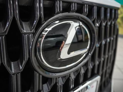 Certified 2023 Lexus NX 450h+ AWD w/ Accessory Package (Z2) image 25