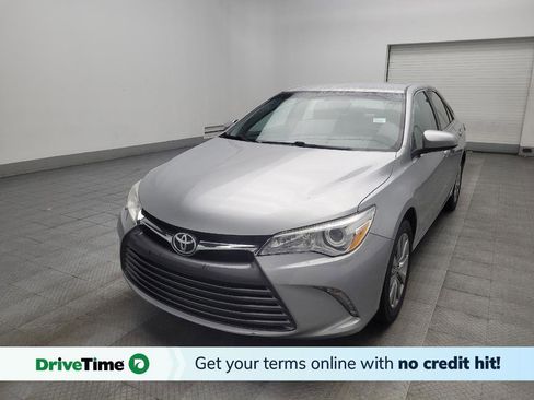 Used 2017 Toyota Camry XLE FWD image 1