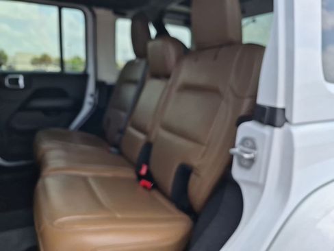 Used 2021 Jeep Wrangler Unlimited Rubicon AWD/4WD image 24