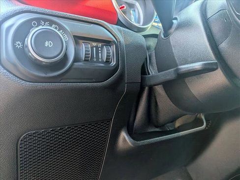 Used 2019 Jeep Wrangler Unlimited Rubicon image 16