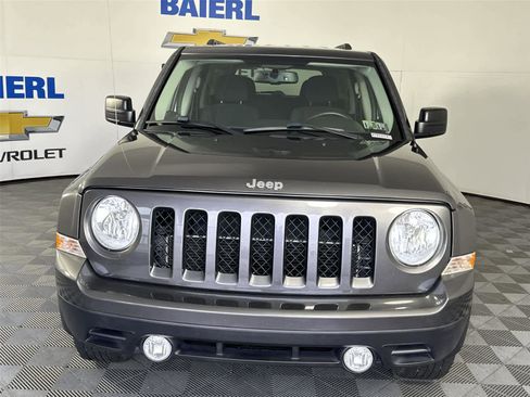 Used 2016 Jeep Patriot Latitude AWD/4WD image 8