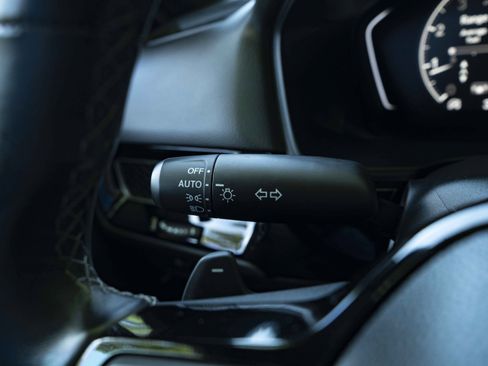 Certified 2025 Honda Civic Sport image 23