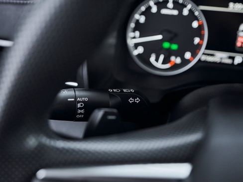 Used 2025 Mitsubishi Outlander ES image 44