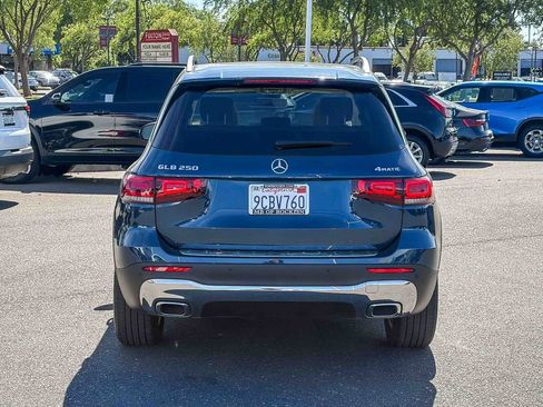 Used 2022 Mercedes-Benz GLB 250 4MATIC image 3