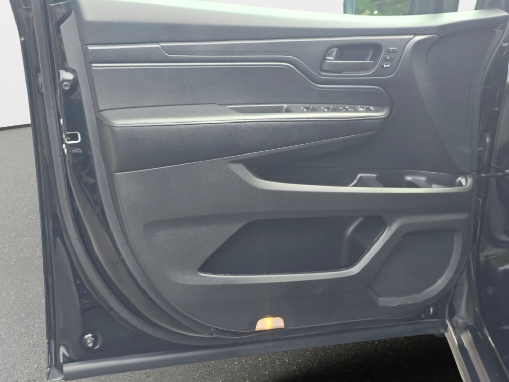Used 2025 Honda Odyssey EX-L image 28