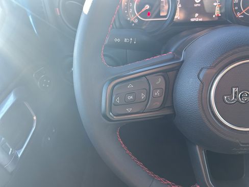 Certified 2024 Jeep Gladiator Rubicon w/ Convenience Group image 18