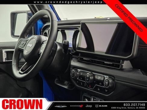 Certified 2025 Jeep Wrangler Unlimited Rubicon AWD/4WD image 14