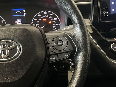 Used 2024 Toyota Corolla LE FWD image 31
