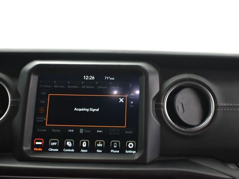 Used 2021 Jeep Wrangler Unlimited Sahara image 27