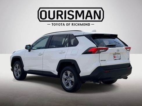 Certified 2025 Toyota RAV4 XLE image 21