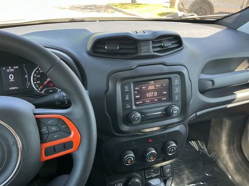 Used 2018 Jeep Renegade Sport w/ Power & Air Group AWD/4WD image 19