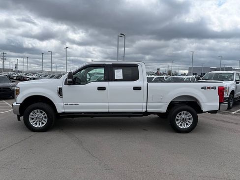 Used 2019 Ford F250 XLT w/ Snow Plow Prep Package image 36