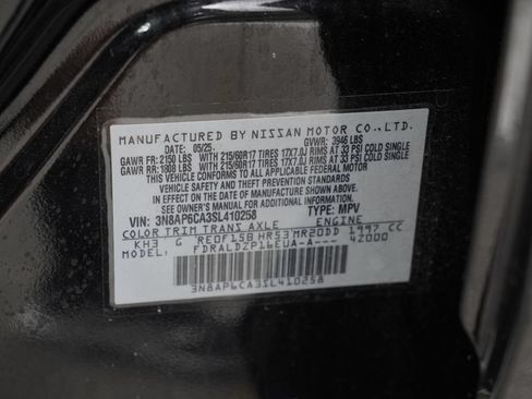 Used 2025 Nissan Kicks SV FWD image 31