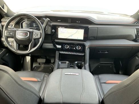 Used 2025 GMC Sierra 2500 AT4 w/ AT4 Premium Plus Package AWD/4WD image 17