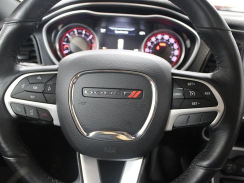 Used 2016 Dodge Challenger R/T Scat Pack w/ Leather Interior Group image 28