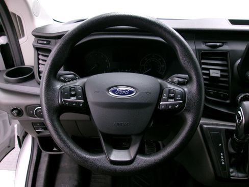 Used 2024 Ford Transit 250 Low Roof AWD w/ Exterior Upgrade Package image 7