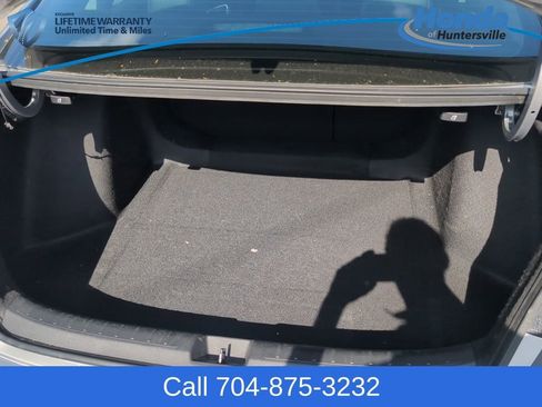 Used 2024 Honda Civic Touring image 12