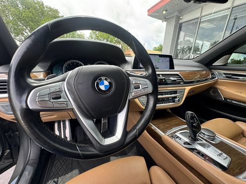 Used 2016 BMW 750i xDrive AWD/4WD image 23