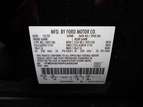 Used 2023 Ford Explorer XLT image 13