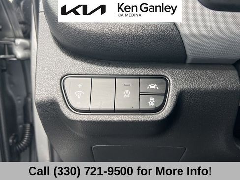 Certified 2023 Kia Seltos LX image 30