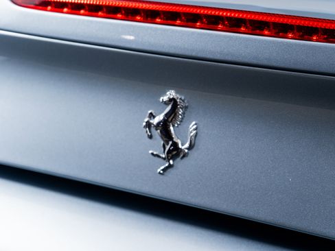 Used 2019 Ferrari 488 Spider image 14