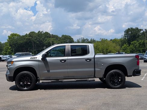 Used 2023 Chevrolet Silverado 1500 LT Trail Boss w/ Protection Package AWD/4WD image 6