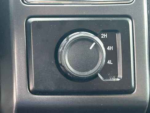 Used 2019 Ford F150 XLT w/ Equipment Group 301A Mid AWD/4WD image 18