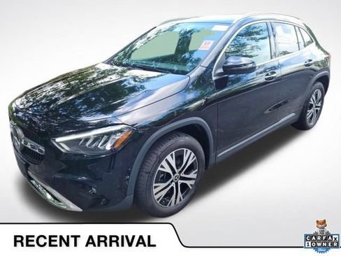 Used 2025 Mercedes-Benz GLA 250 4MATIC w/ Winter Package image 1