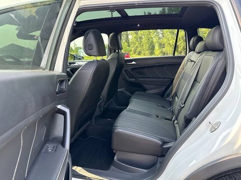 Used 2023 Volkswagen Tiguan SE R-Line AWD/4WD image 19