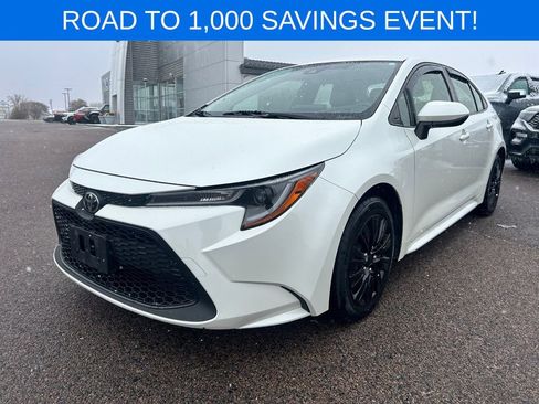 Used 2020 Toyota Corolla LE image 10