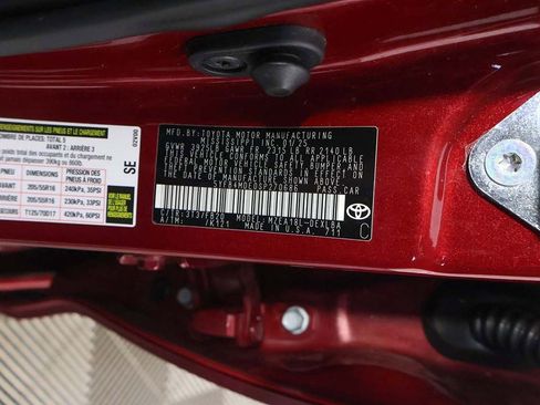Used 2025 Toyota Corolla LE FWD image 39