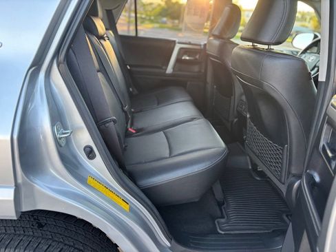 Used 2020 Toyota 4Runner Limited AWD/4WD image 32