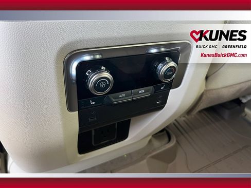 New 2026 GMC Yukon XL Denali w/ Sun & Power Step Package AWD/4WD image 35