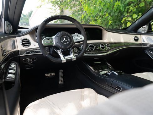Used 2018 Mercedes-Benz S 63 AMG S 4MATIC Sedan image 91