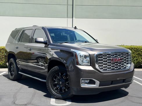 Used 2019 GMC Yukon Denali w/ Open Road Package AWD/4WD image 1