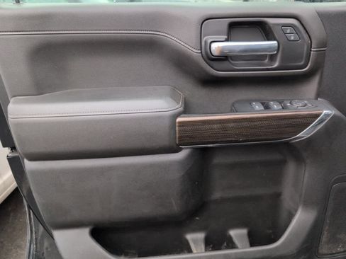 Used 2023 Chevrolet Silverado 2500 LT w/ Midnight Edition image 10