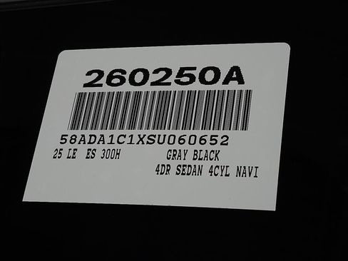 Certified 2025 Lexus ES 300h w/ Premium Package image 32