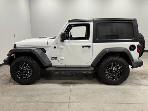 Used 2021 Jeep Wrangler Sport S image 8