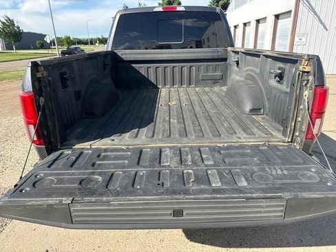 Used 2020 Ford F150 Lariat w/ Equipment Group 502A Luxury AWD/4WD image 18