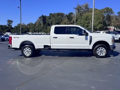 Used 2024 Ford F250 XLT image 4