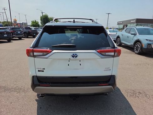 Used 2022 Toyota RAV4 XSE w/ XSE Grade Weather Package AWD/4WD image 7