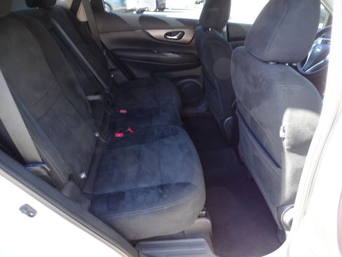 Used 2016 Nissan Rogue S image 27