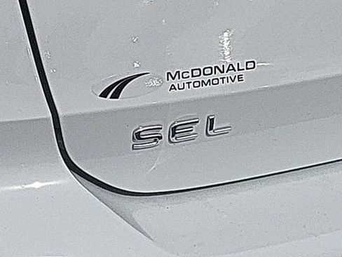 New 2025 Volkswagen Taos SEL image 16