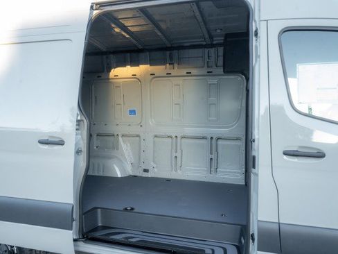 New 2025 Mercedes-Benz Sprinter 2500 image 12